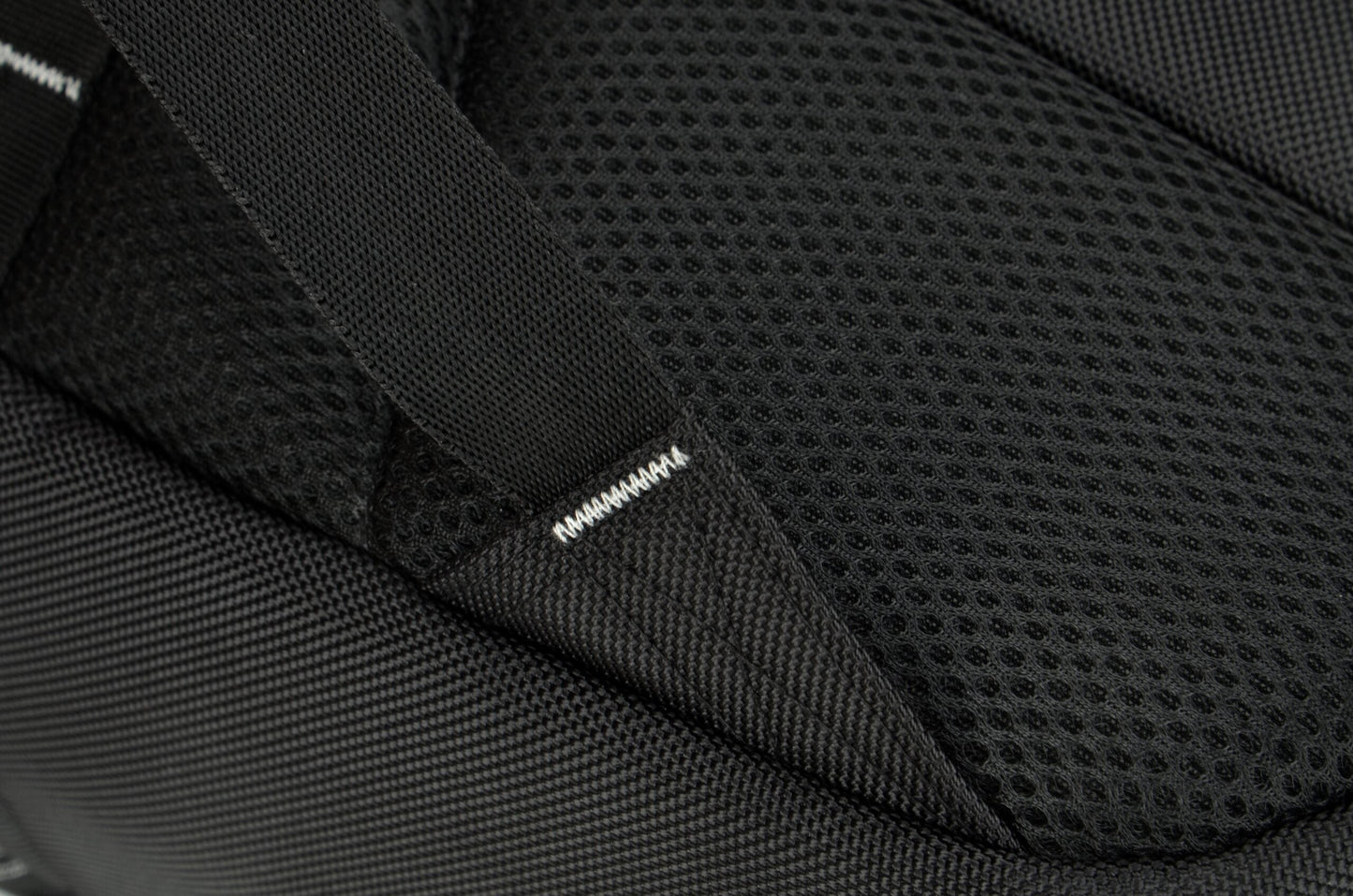 Traveller Large Laptop Backpack 22L - Black AGVA